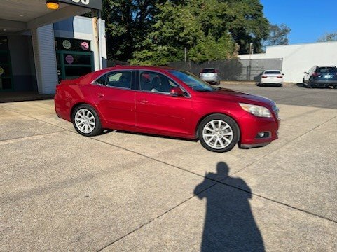 2013 Chevrolet Malibu 2LT photo 2