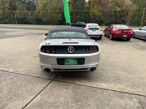 2014 Ford Mustang V6 Premium photo 3