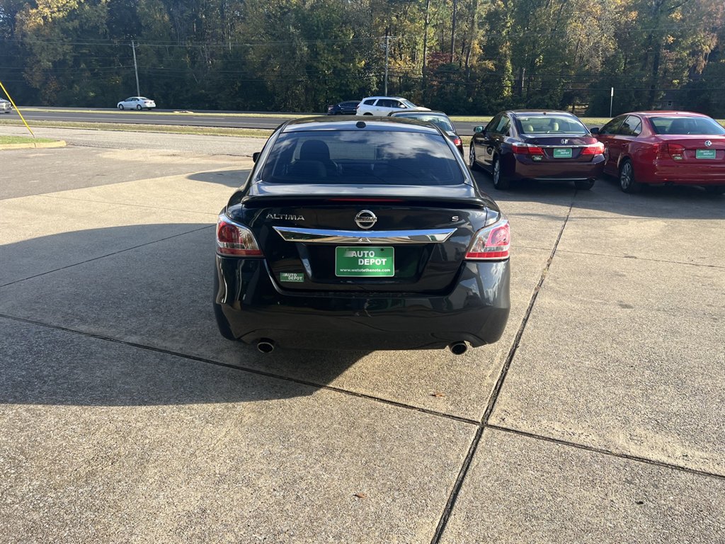Image of 2015 Nissan Altima S