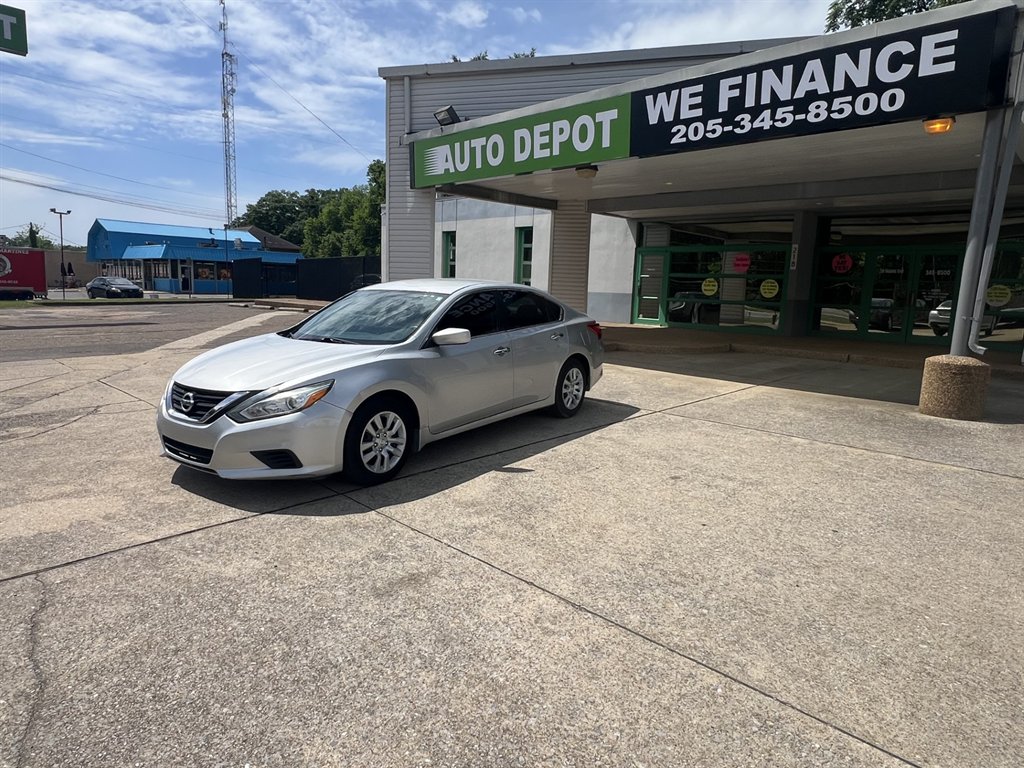 2017 Nissan Altima 2.5 S's photo